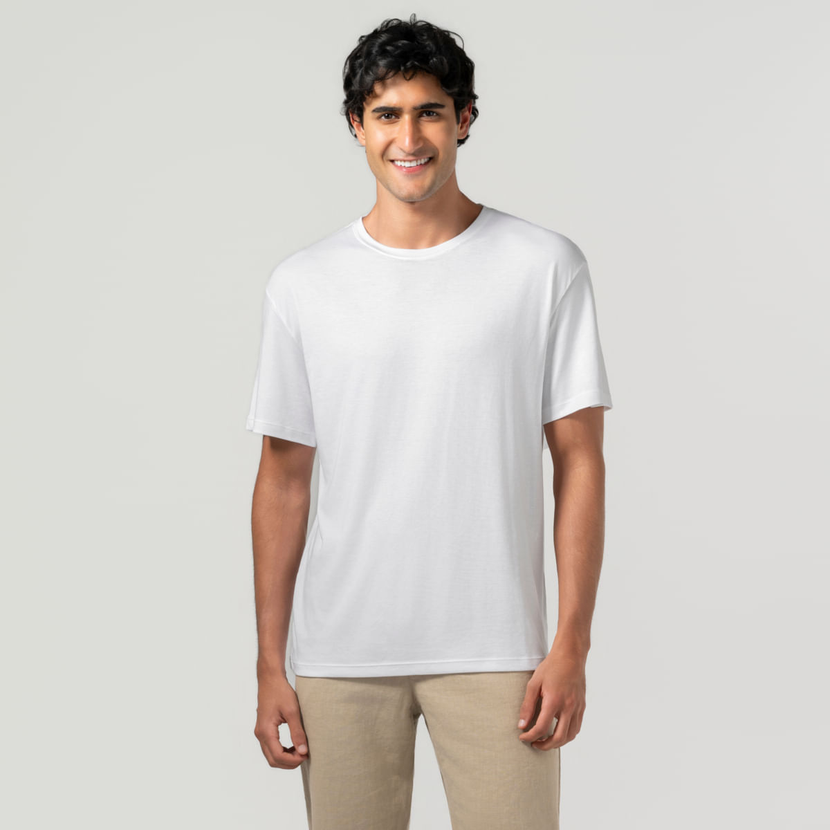 08 04 0018 Camiseta Gael Branco 008